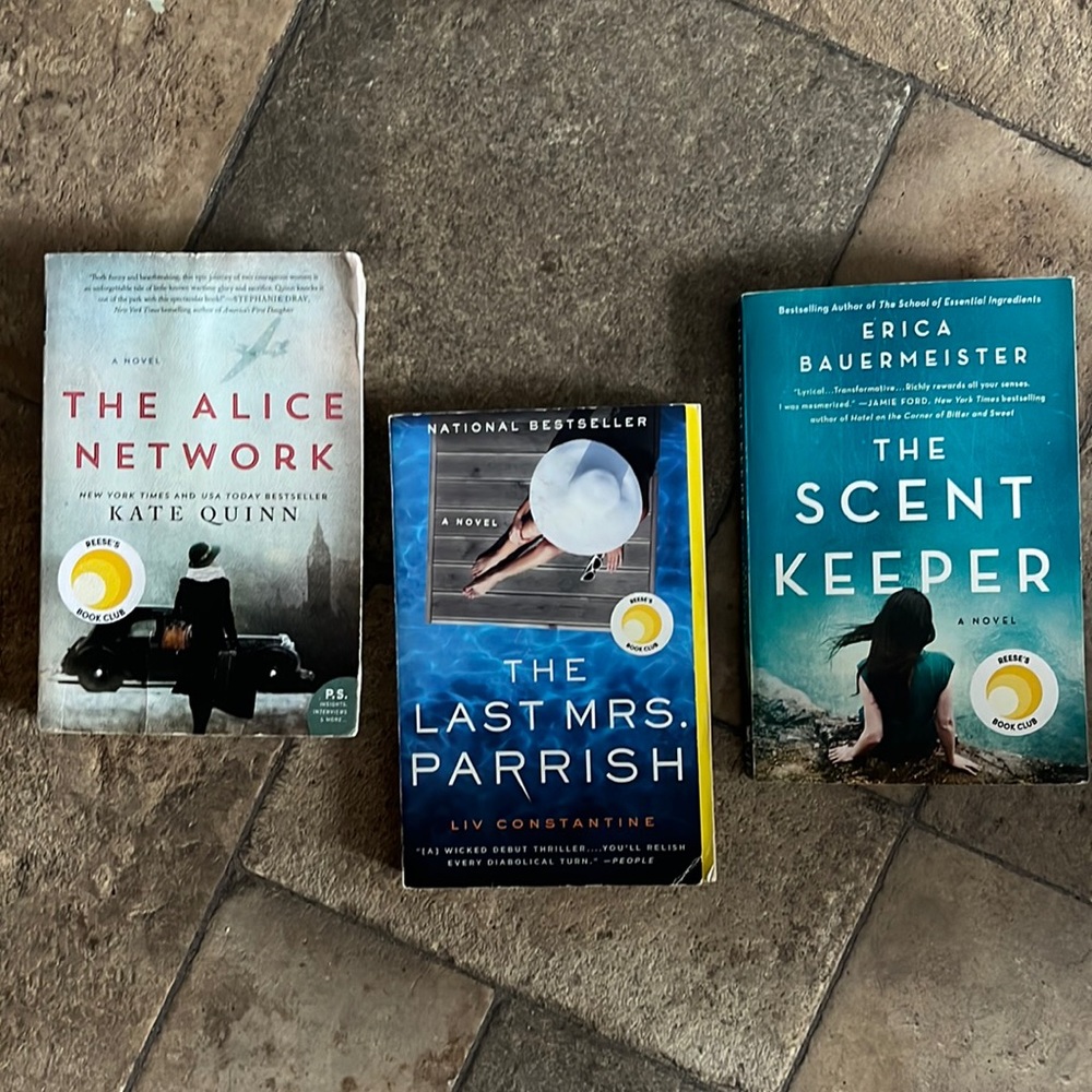 Reese Witherspoon Book Club Bundle